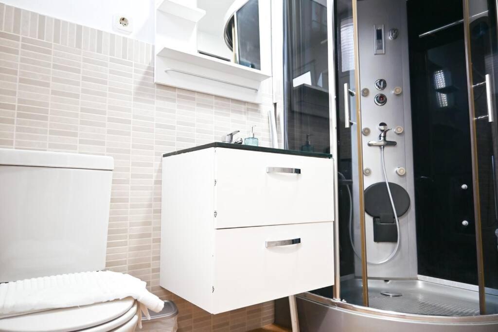 Agradable Apartamento Temporal De 1 Dormitorio En Madrid Pez30 Apartment Ngoại thất bức ảnh